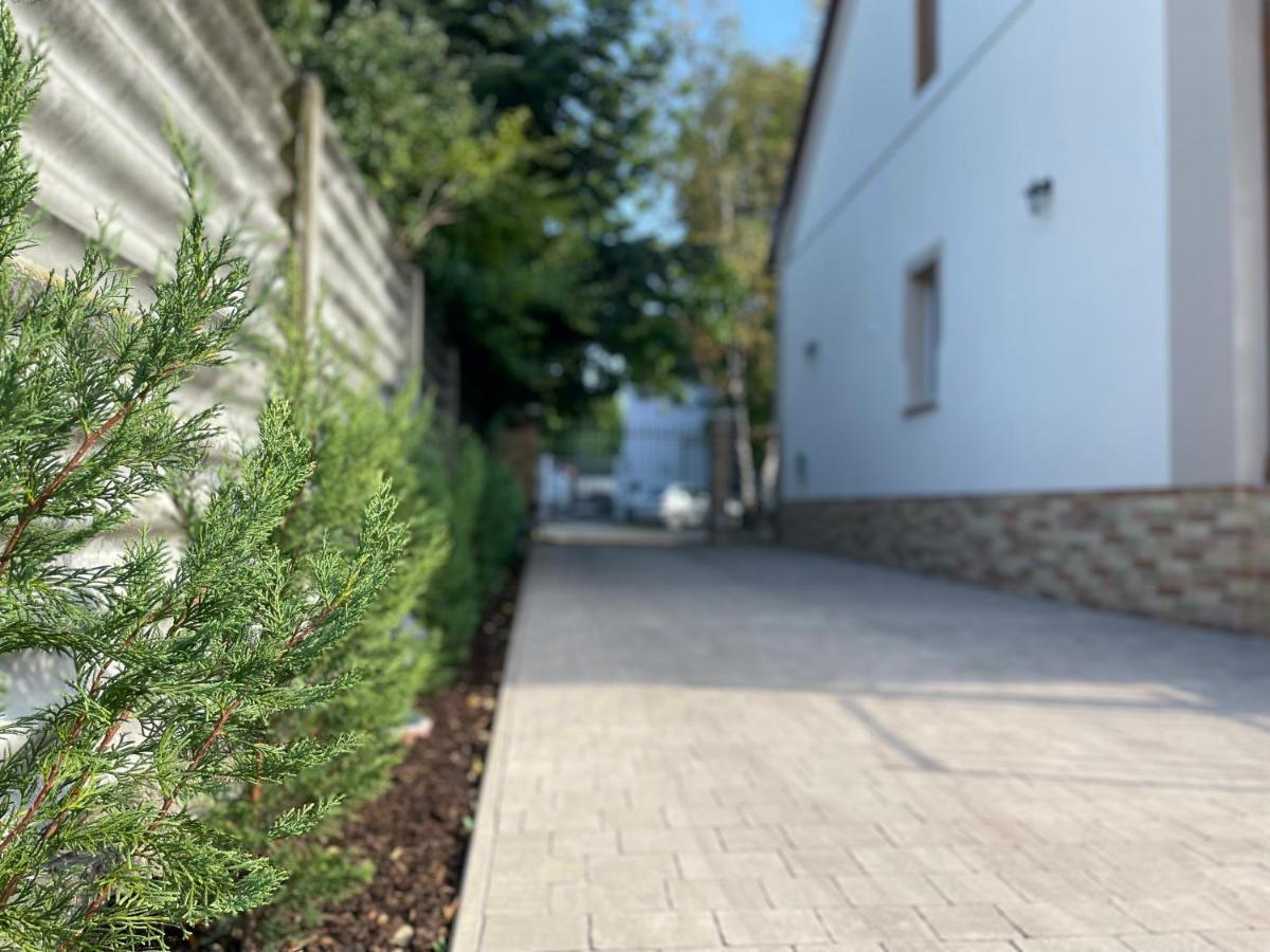 Voeroesmarty Apartmanhaz Makó 外观 照片