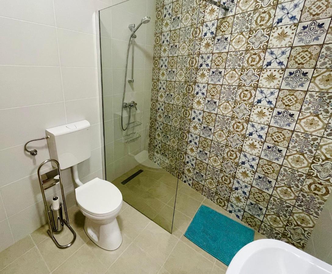 Voeroesmarty Apartmanhaz Makó 外观 照片