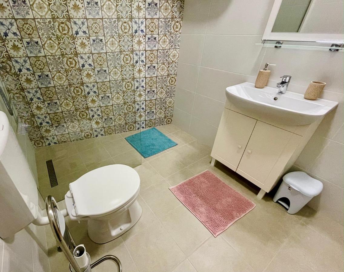 Voeroesmarty Apartmanhaz Makó 外观 照片