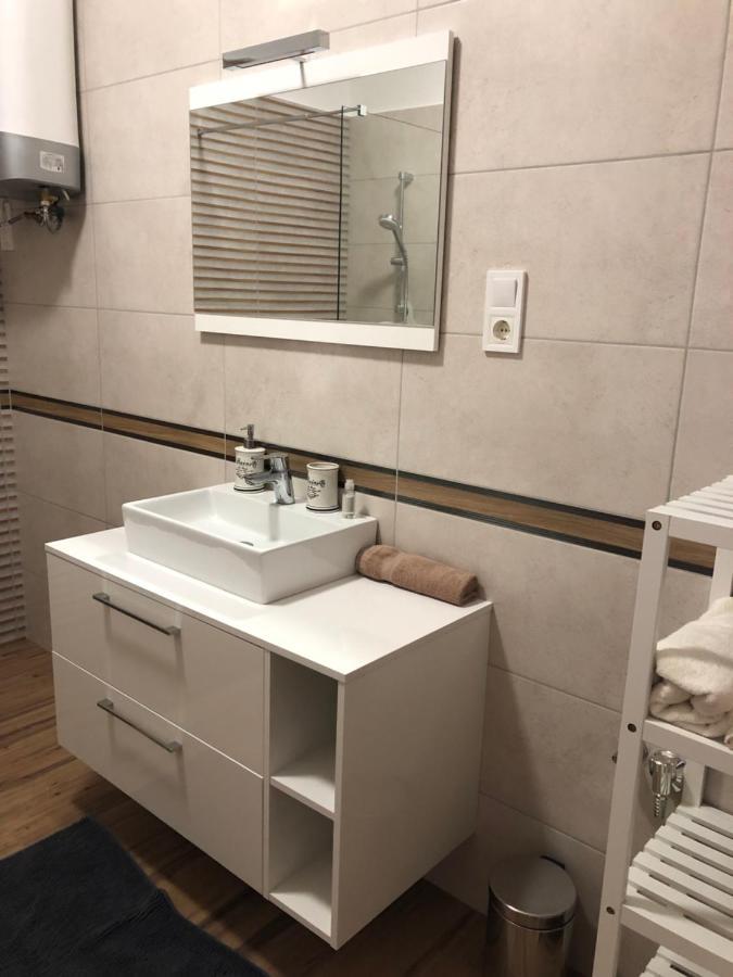 Voeroesmarty Apartmanhaz Makó 外观 照片