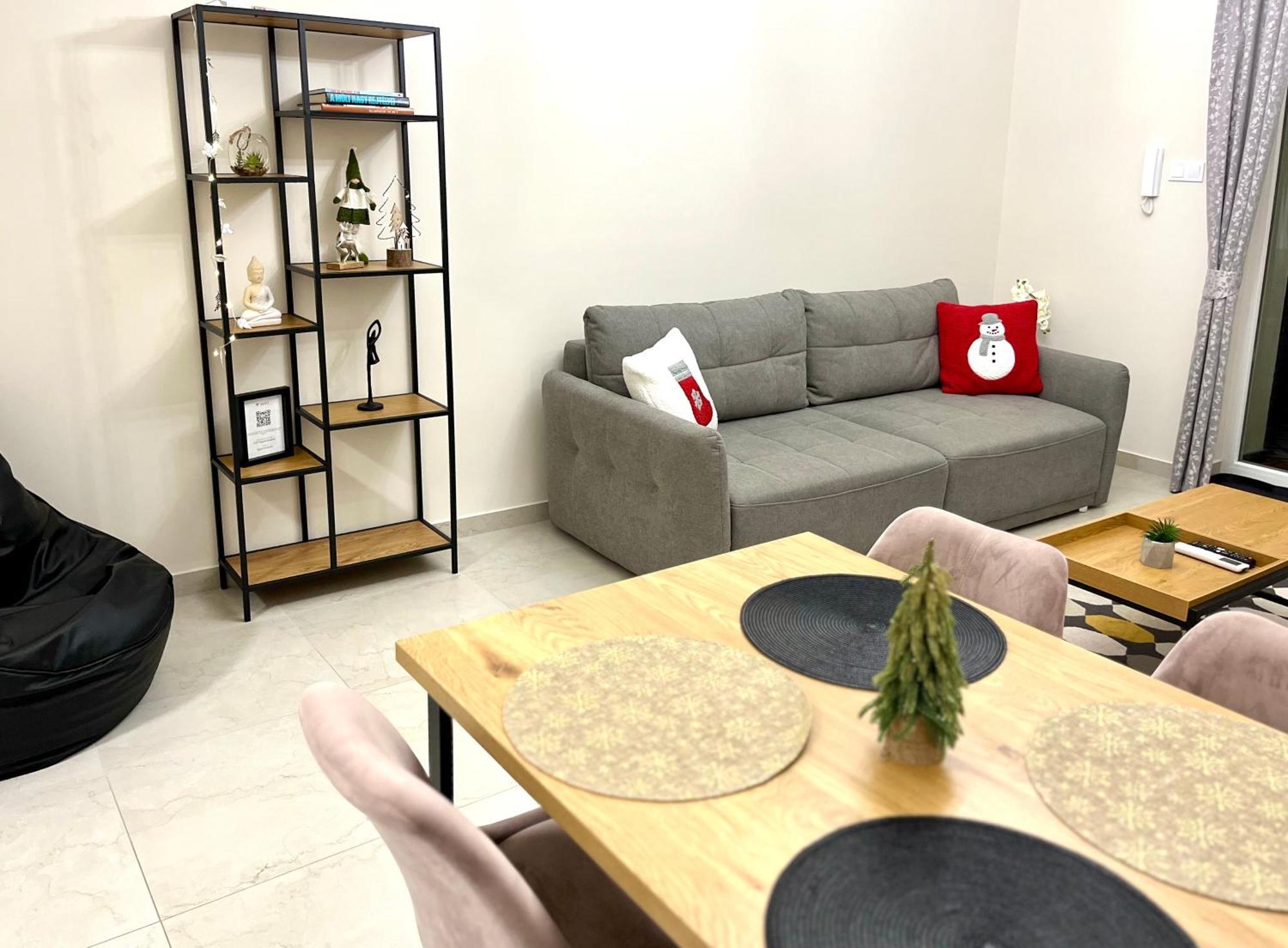 Voeroesmarty Apartmanhaz Makó 外观 照片